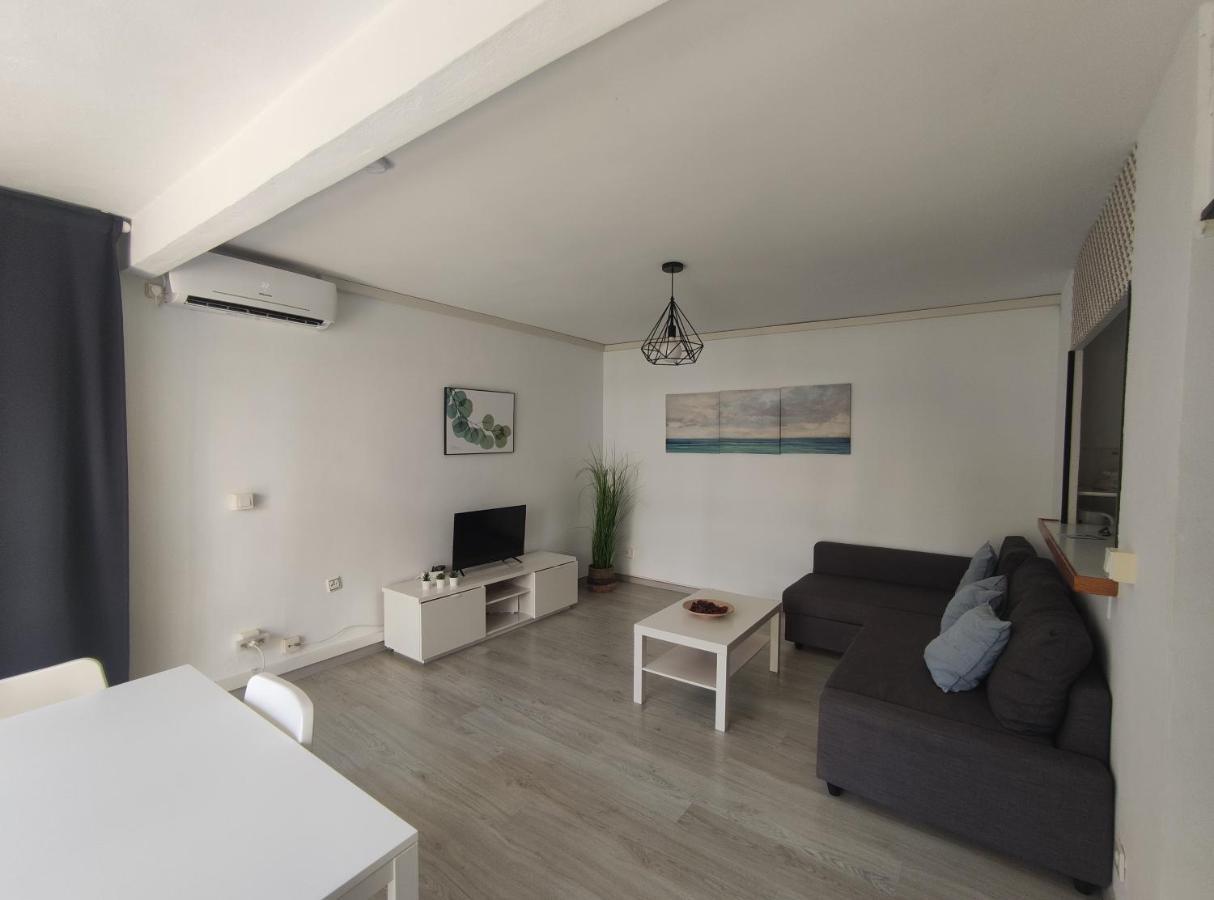 Albir Cosy Apartment Альбир Экстерьер фото